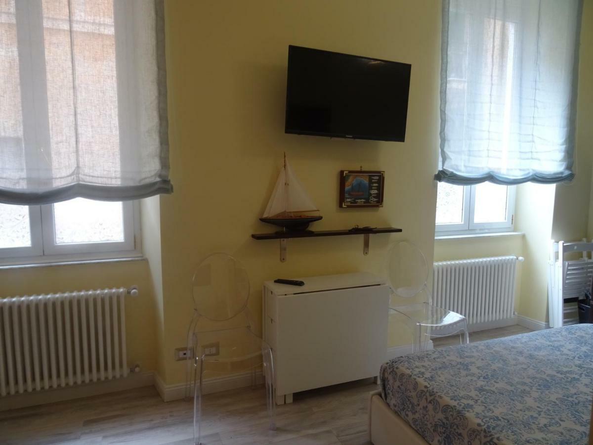 Suites Margot Санта-Маргерита-Лигуре Екстериор снимка